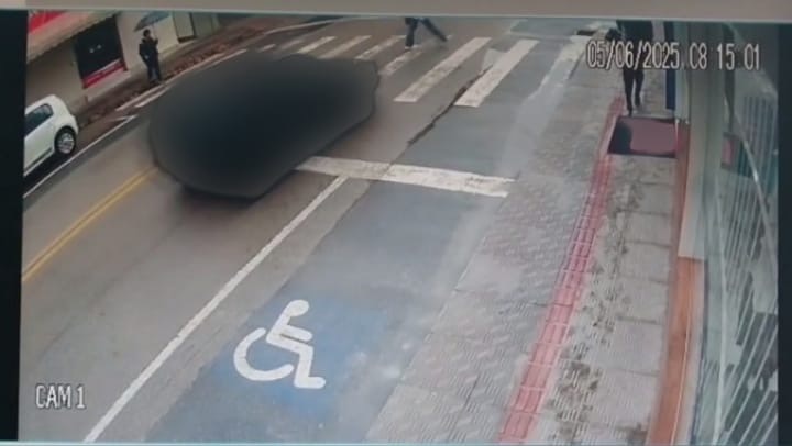 Polícia identifica condutor que atropelou pedestre no centro de Ibirama e fugiu sem prestar socorro