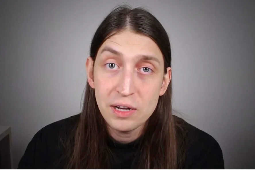 “Lei Felca” entra em vigor nesta terça e muda regras para acesso a jogos online