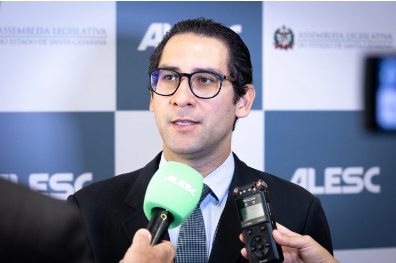 Março Azul: Santa Catarina acende alerta contra o câncer de intestino