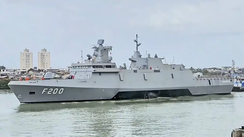 Tecnologia catarinense no mar: Marinha recebe primeira fragata bilionária construída em SC