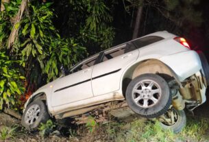 Veículo sai da pista e deixa dois feridos na SC-340 em Dona Emma