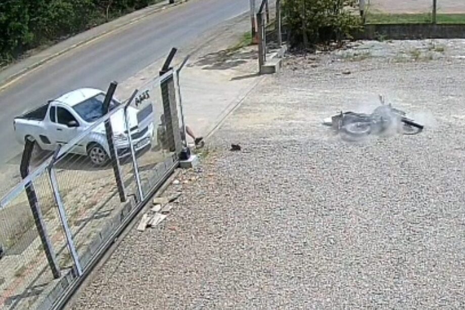 Motociclista fica ferido em colisão com carro na SC-340, em Presidente Getúlio