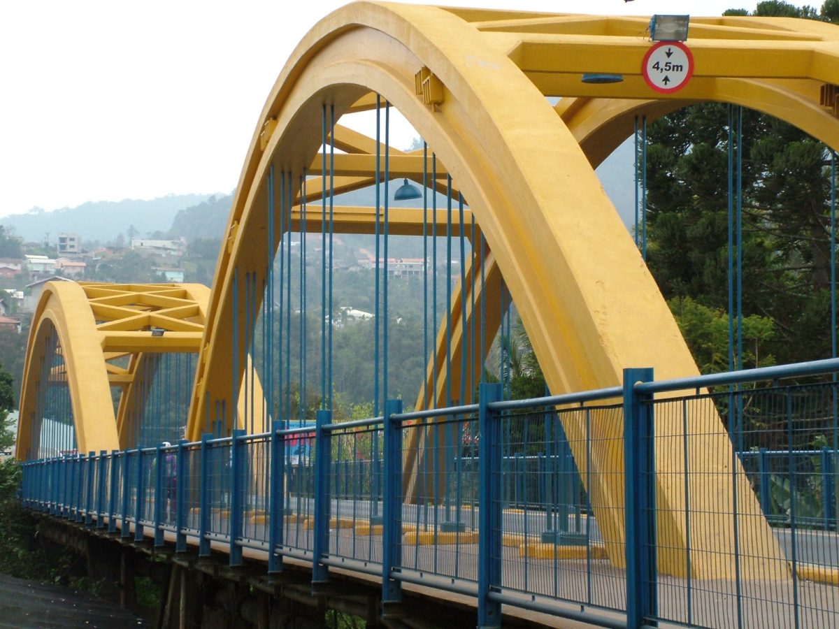 Obra na Ponte dos Arcos deixa bairros de Rio do Sul e cidades da região sem água nesta quarta (22)