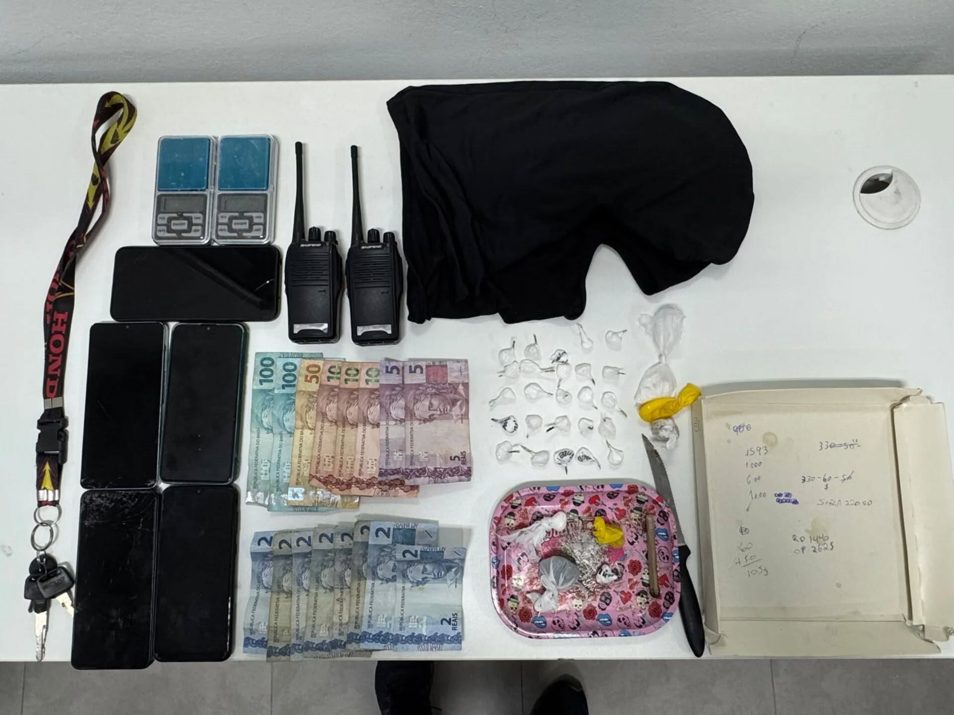 Operação da PM desarticula esquema de “delivery” de drogas no bairro Taboão, em Rio do Sul