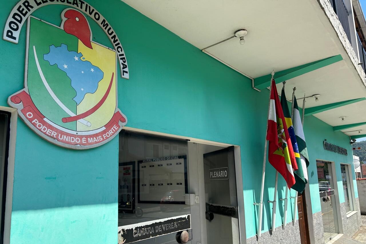 Câmara de Presidente Getúlio aprova projeto para uso e melhorias em campo do Vasquinho