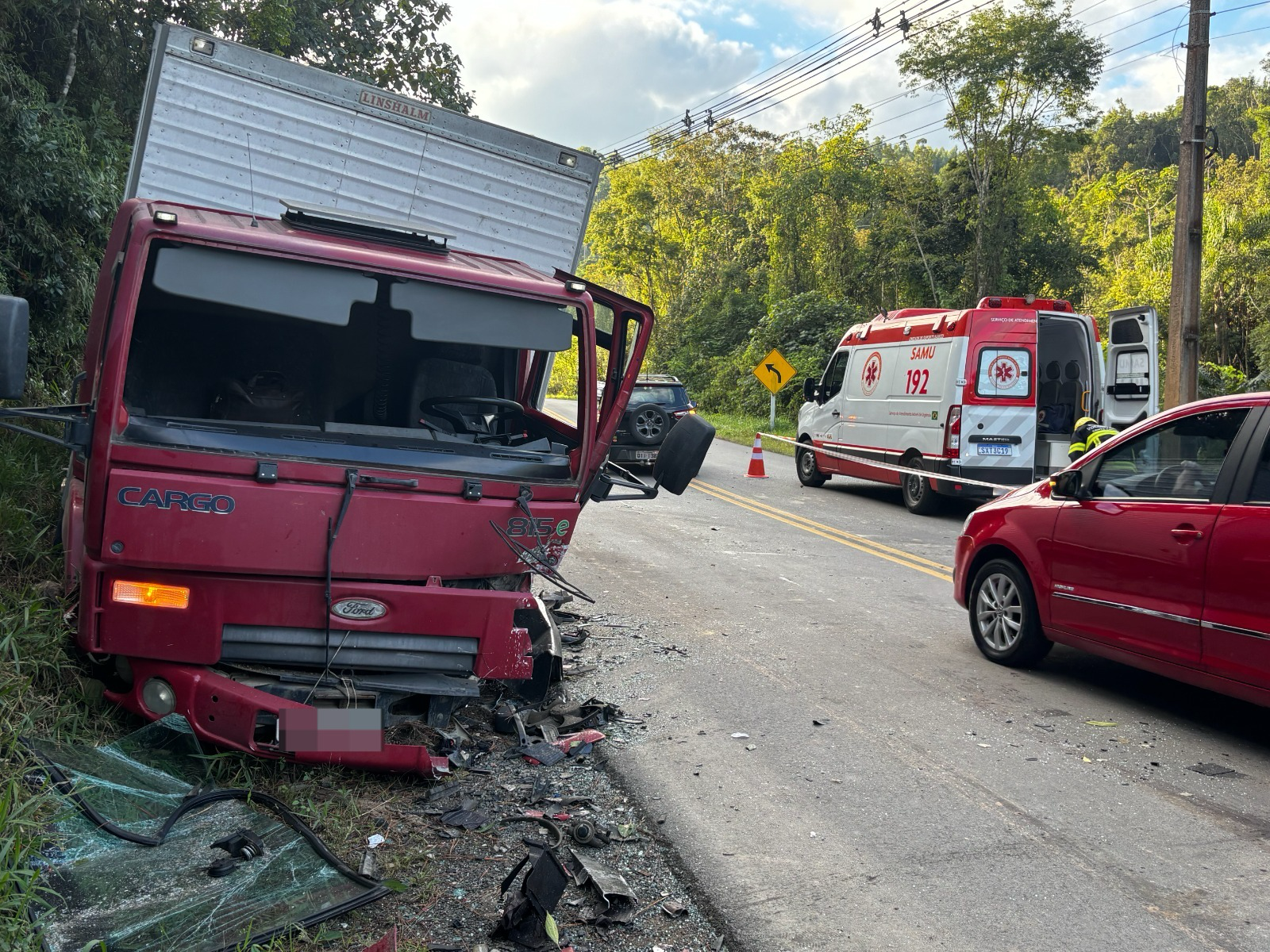 Grave acidente na SC-340 em Dona Emma deixa um morto