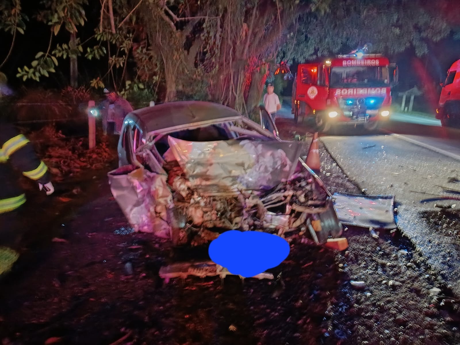 Grave acidente na BR-470 em Apiúna deixa um morto e dois feridos graves