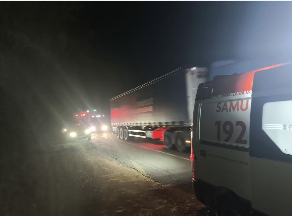 Atropelamento na BR-470 em Ibirama mobiliza SAMU, bombeiros e PRF na noite desta terça-feira