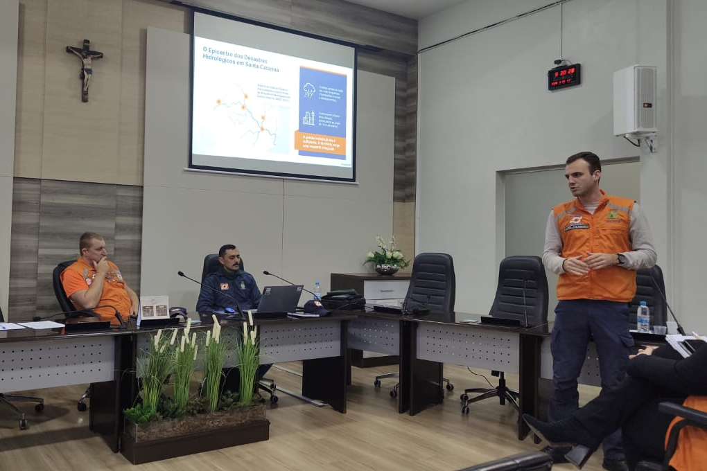 Udesc Alto Vale apresenta resultados de estudo sobre governança e prevenção de desastres