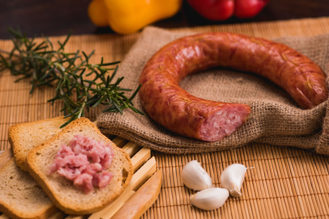 Possível mudança na receita da Linguiça Blumenau gera reação em Santa Catarina