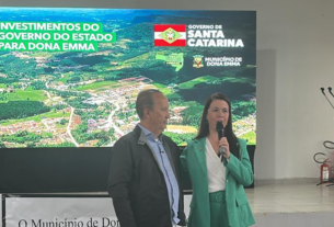 Governador Jorginho Mello cumpre agenda em Dona Emma e anuncia investimentos para o município