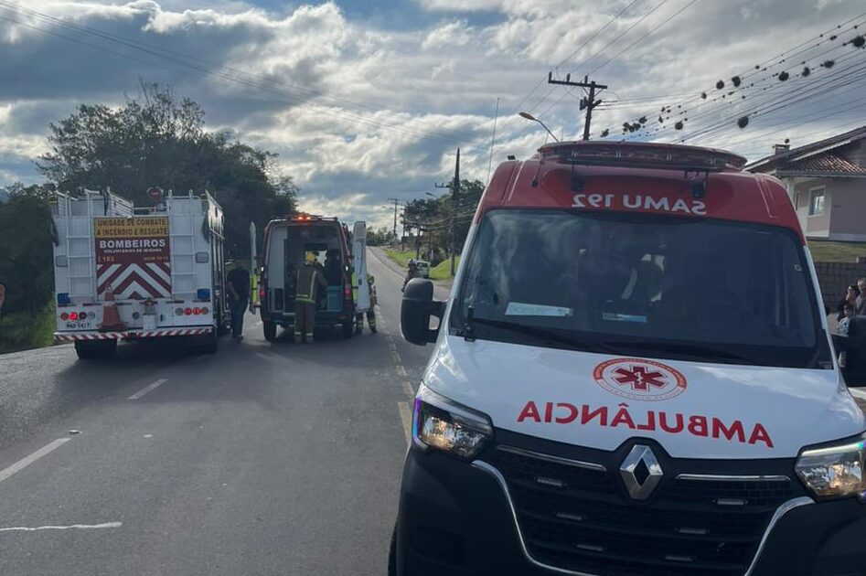 Motociclista fica ferido após colisão com carro em Ibirama