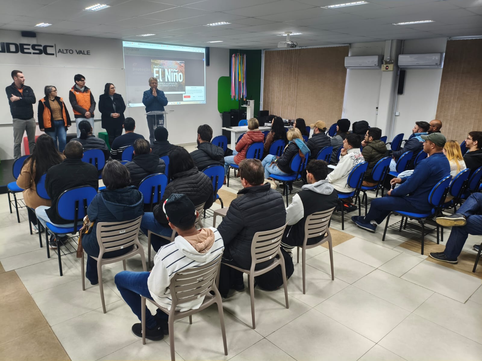 Curso para Voluntários da Defesa Civil inicia com participação de 100 pessoas na Udesc Alto Vale