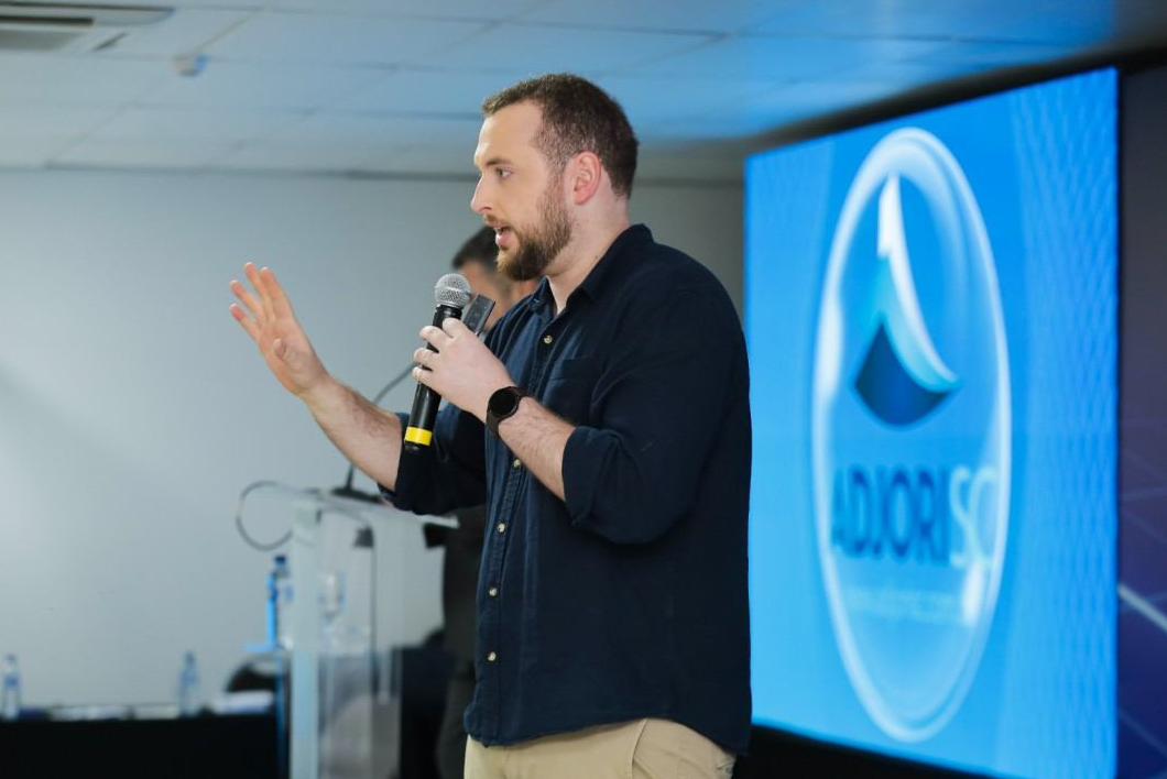 Autoridade e Credibilidade nos meios impresso e digital é tema de painel no evento promovido pela Adjori Brasil e Adjori/SC