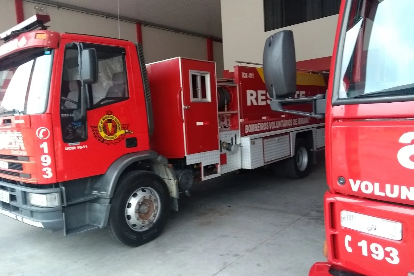 Bombeiros Voluntários de Ibirama atendem acidentes e ocorrência de óleo na pista