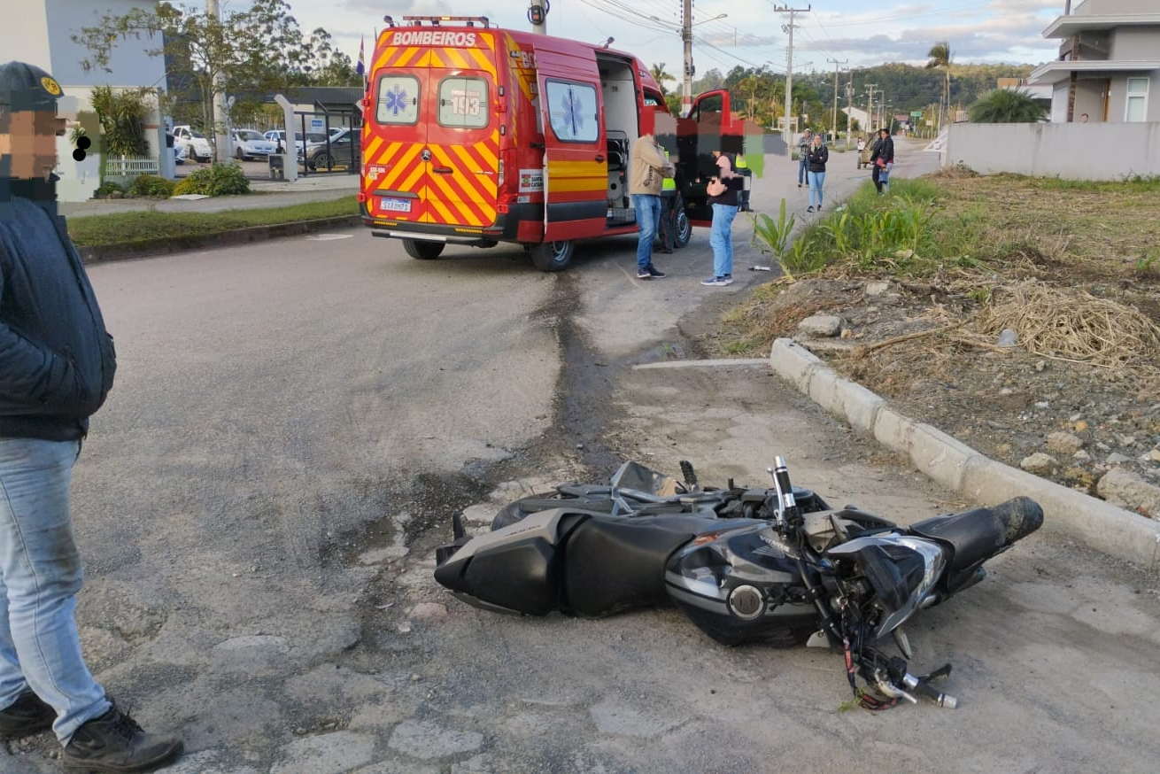 Motociclista morre após colidir contra poste em Agrolândia
