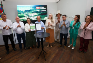 Em Dona Emma, governador Jorginho Mello inaugura obras e autoriza novos investimentos