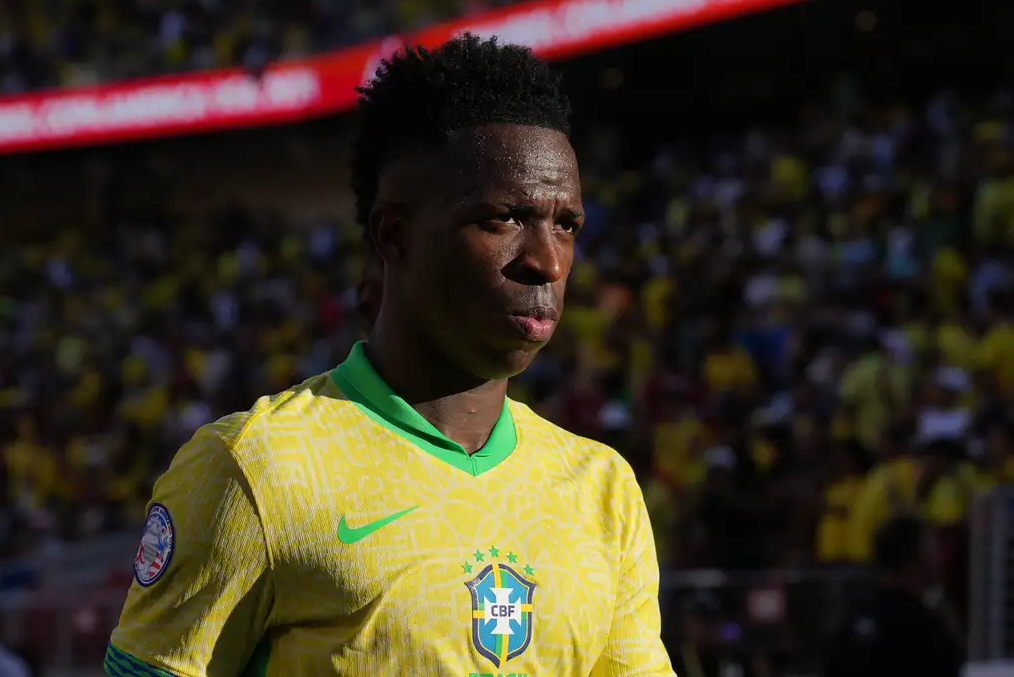 Com gol em todos os jogos até agora, Vini Jr busca feito raro em Copas
