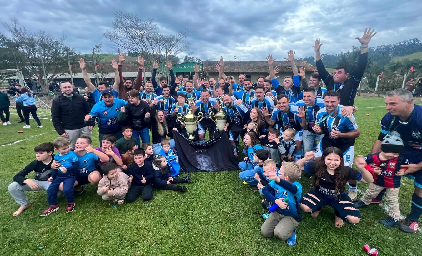 Grêmio Serrano conquista o título do 32º Campeonato Municipal e Copa Cresol de Futebol de Campo em Witmarsum