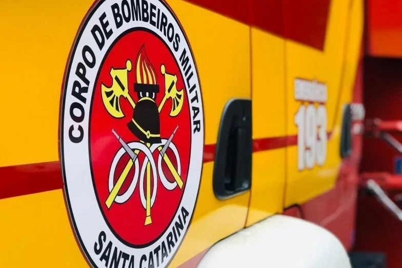 Corpo de homem é encontrado boiando em rio
