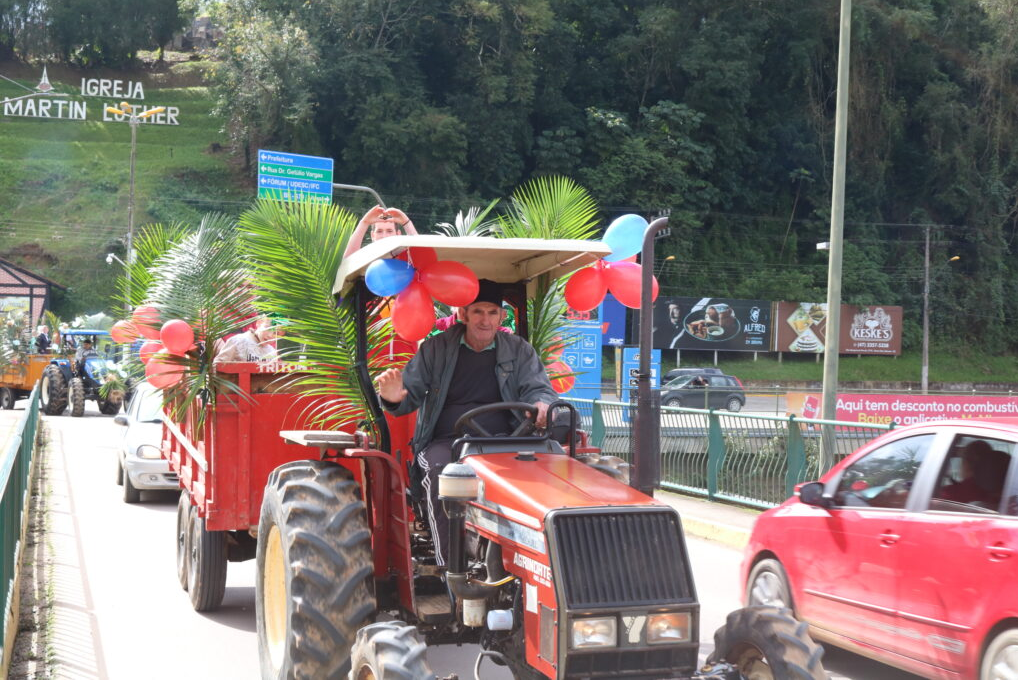 Festa do Colono e Motorista de Ibirama acontece no dia 18 de julho com tratoraço, desfile de caminhões e diversas atrações