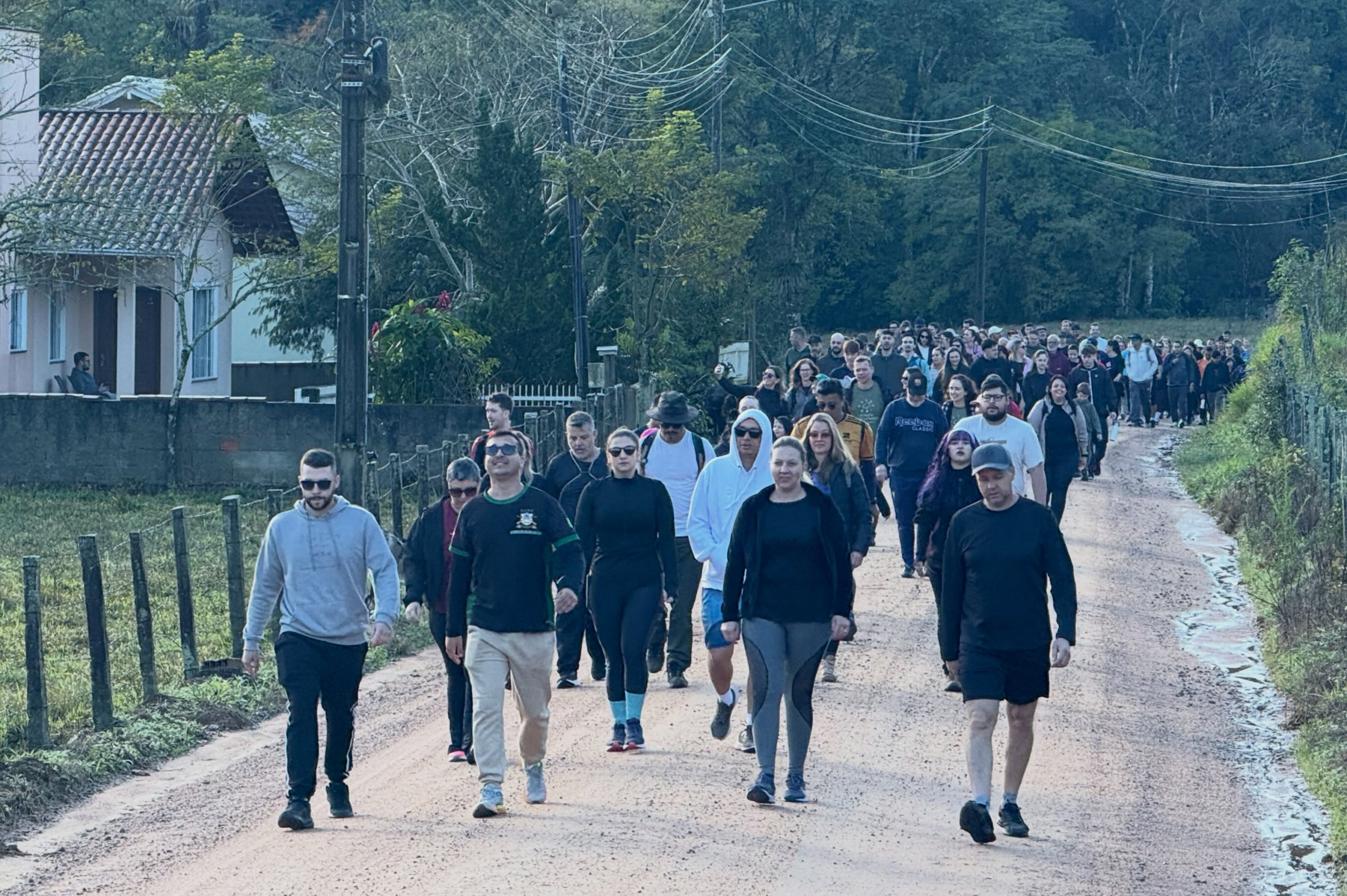 Chuva dá trégua e 28º Wandertag reúne centenas de participantes em Ribeirão das Pedras