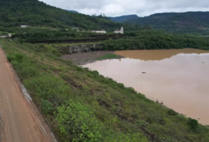 Comporta emperrada desde as cheias de 2023 acelera elevação da Barragem de José Boiteux e mobiliza Defesa Civil
