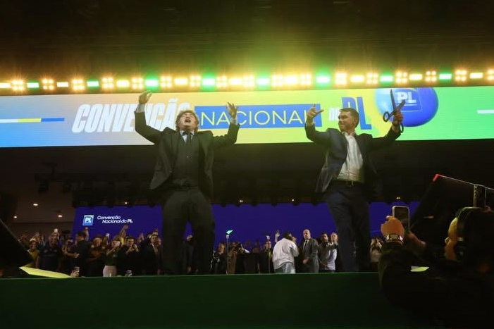 Com a presença do presidente da Argentina, Javier Milei, Convenção Nacional do PL oficializa candidatura de Flávio Bolsonaro à Presidência
