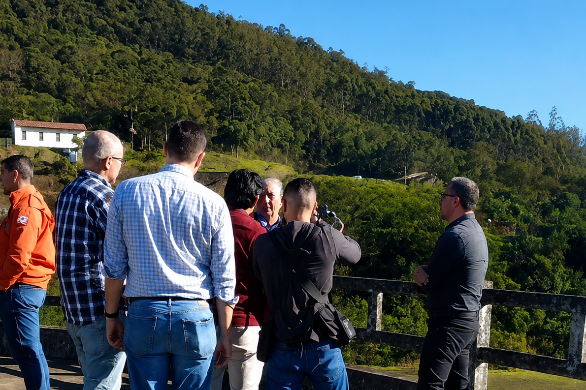 Reforma das comportas da Barragem Norte avança após mais de três décadas e visita de governador é marcada por protesto indígena