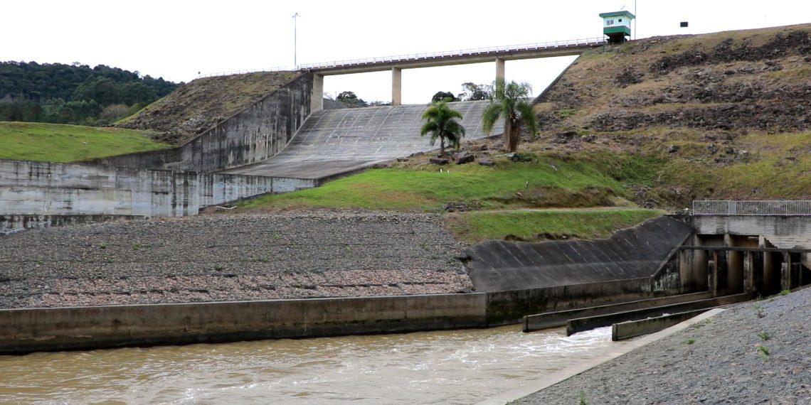 Defesa Civil alerta para chuva intensa e elevação dos rios no Alto Vale do Itajaí