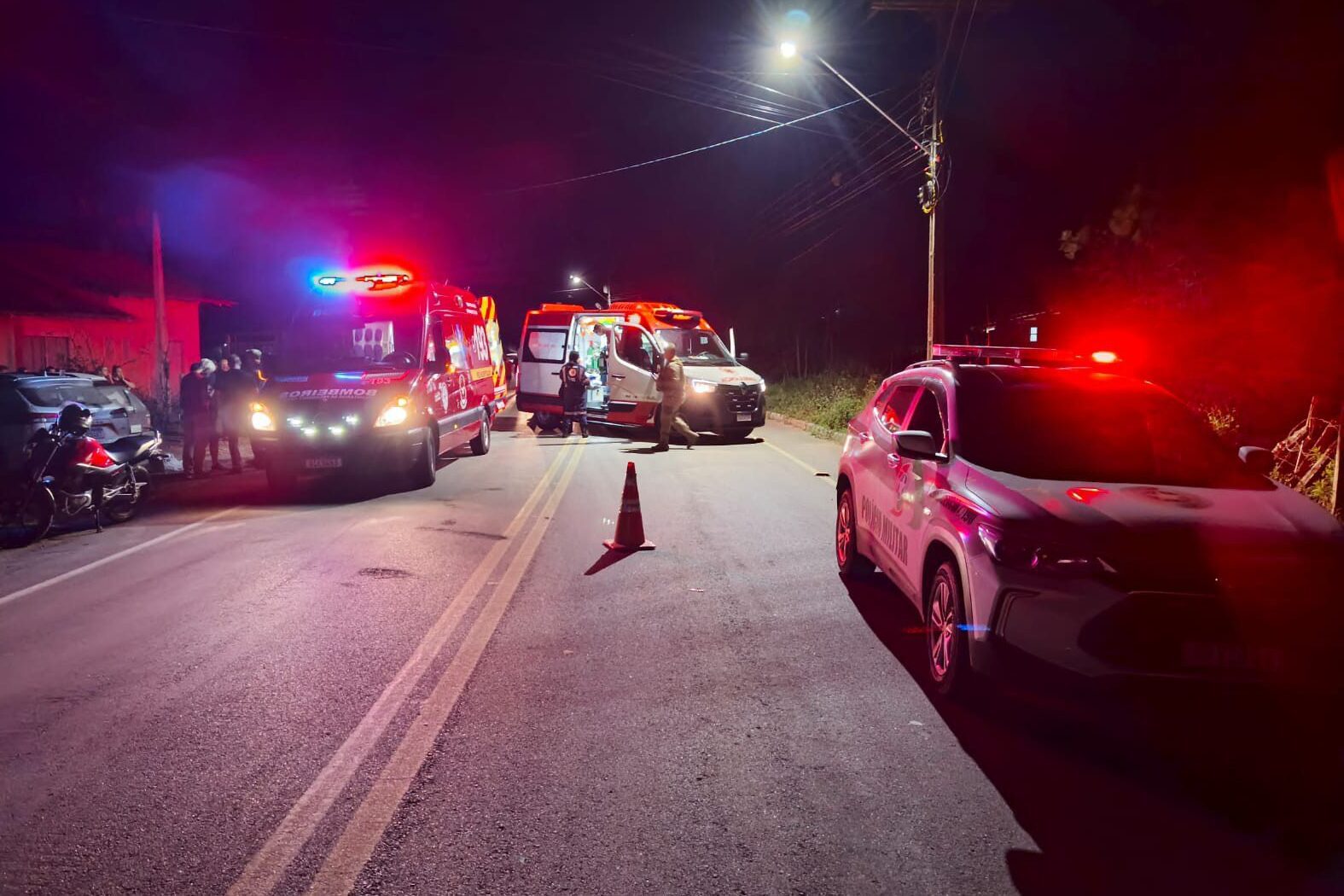 Motociclista fica ferido em colisão com carro em Dona Emma