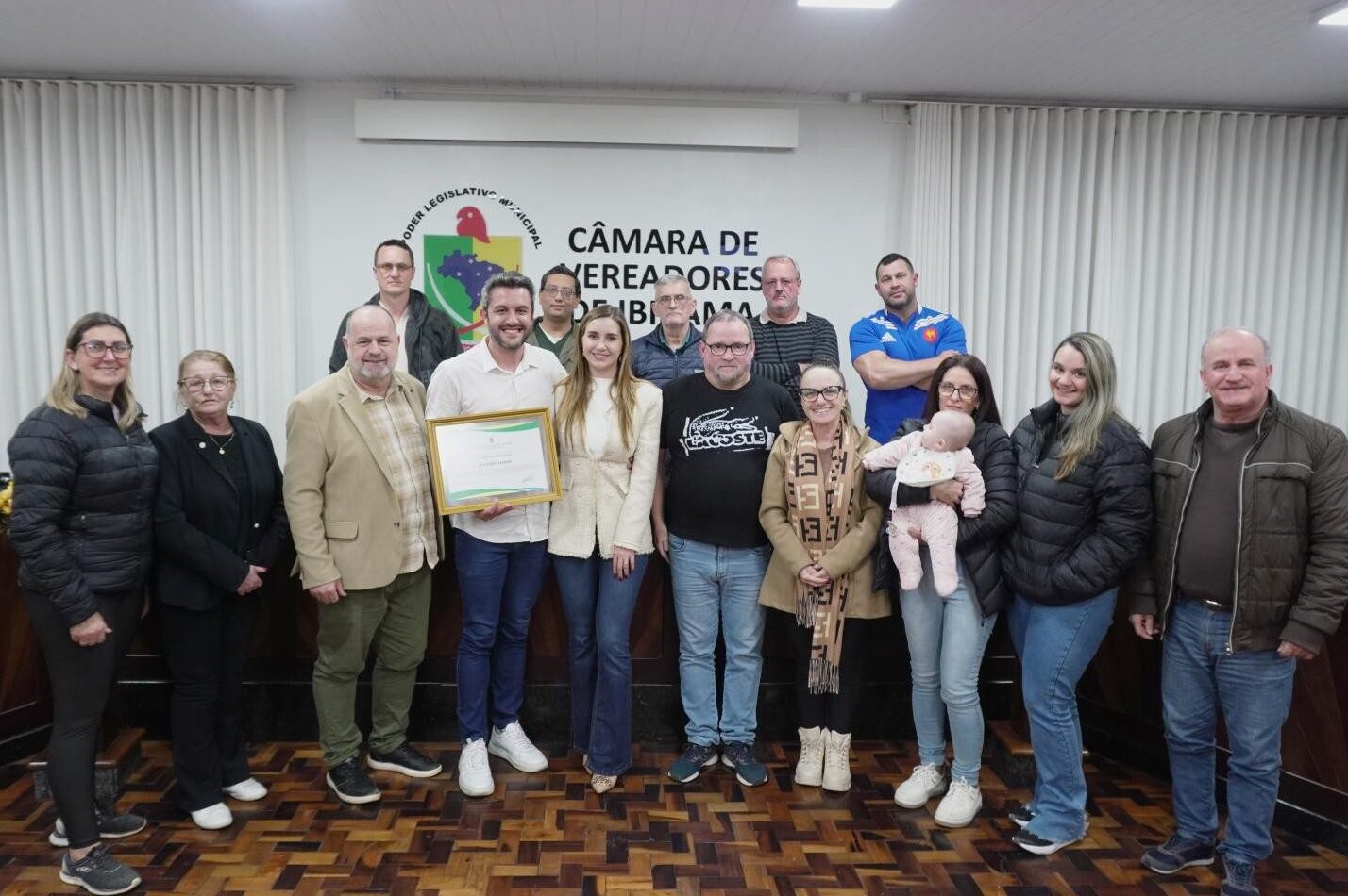 Câmara de Ibirama homenageia Ricardo Nardi por trajetória empreendedora e contribuição ao município