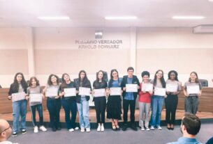 Oratória coloca estudantes de Dona Emma em destaque na grande final da ALBSC