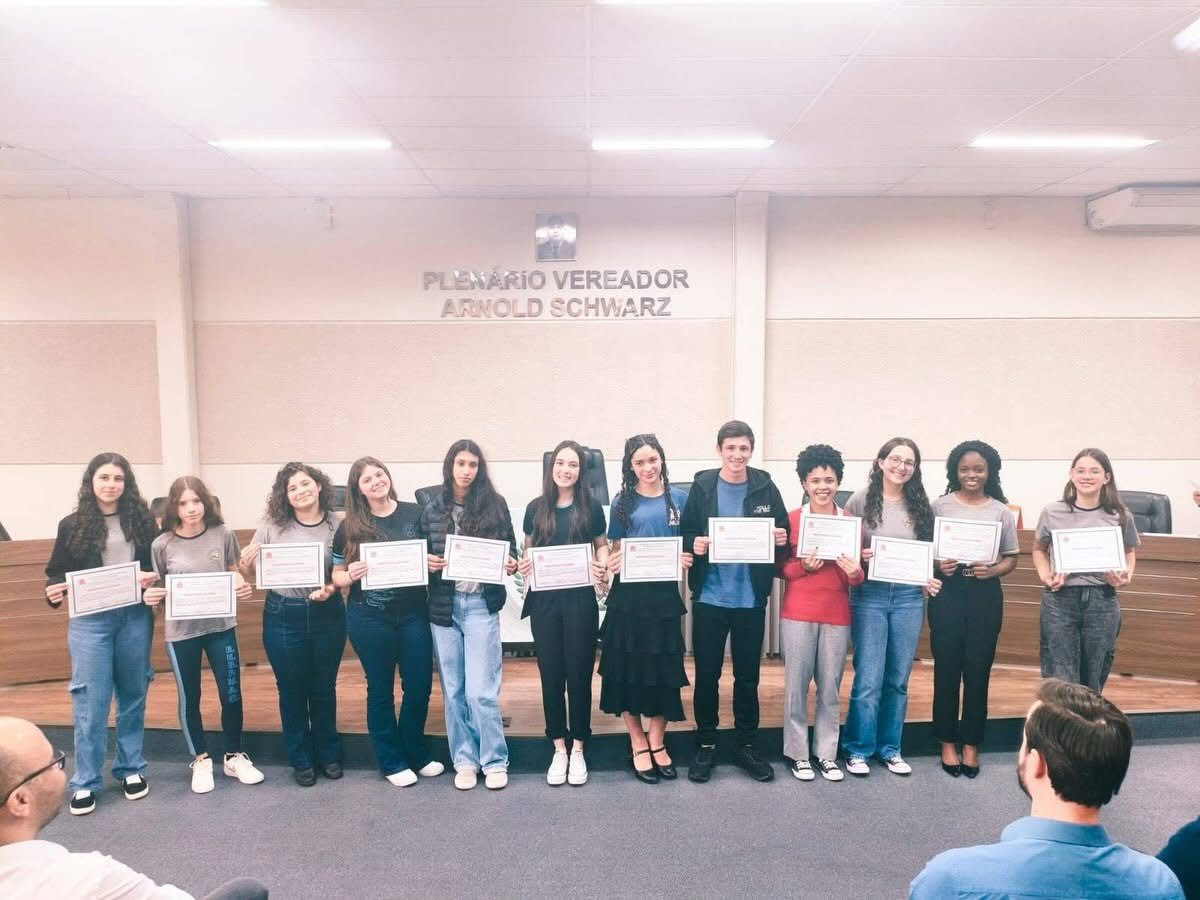 Oratória coloca estudantes de Dona Emma em destaque na grande final da ALBSC