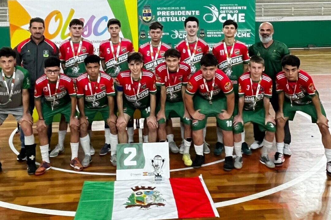 Ibirama conquista vice-campeonato no futsal masculino e garante vaga na etapa estadual da Olesc