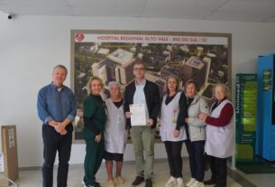 Grupo de Voluntárias entrega mais de R$ 16 mil arrecadados em pedágio solidário ao Hospital Regional Alto Vale