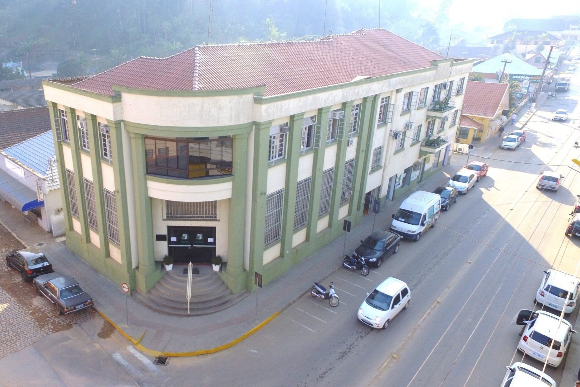 Reforma da Prefeitura de Ibirama terá nova licitação após empresa abandonar obra