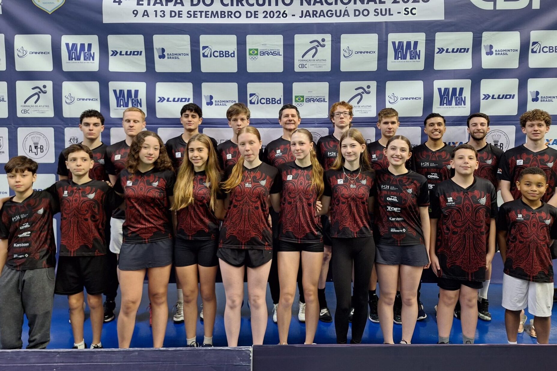 Ibirama conquista 11 medalhas no Circuito Nacional de Badminton