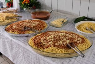 Tradicional macarronada de 7 de Setembro reúne famílias em Ibirama