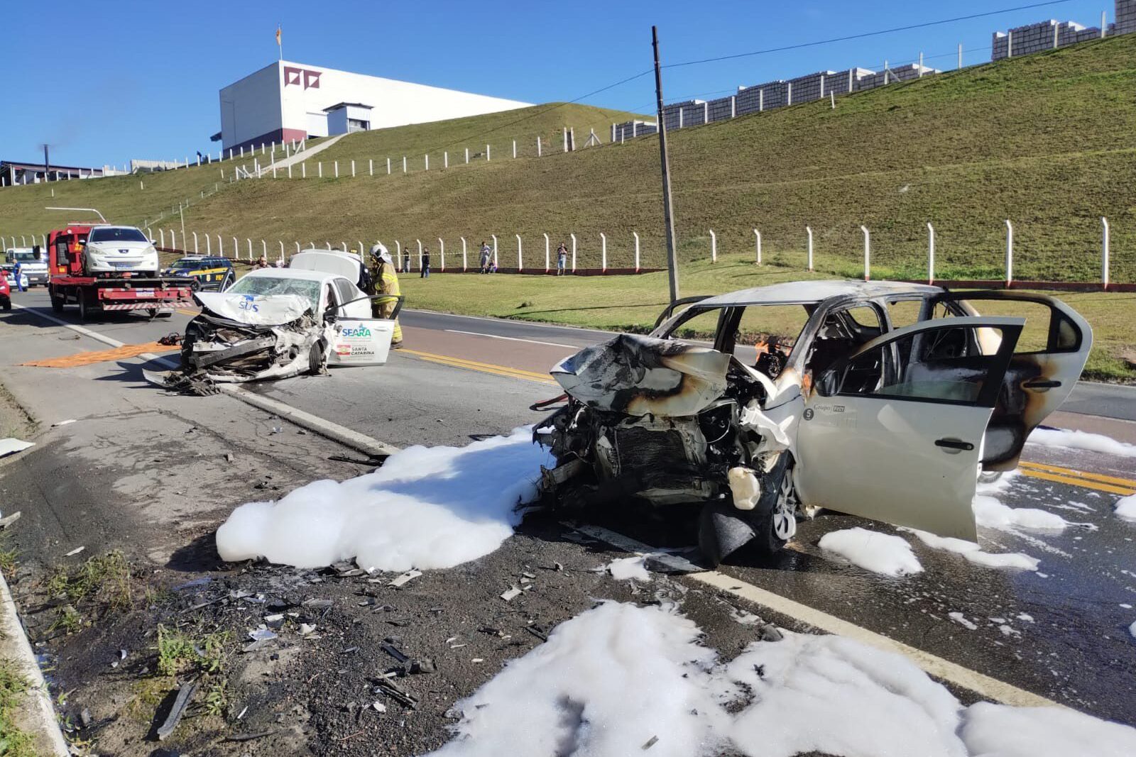 Grave acidente deixa uma pessoa morta e interdita BR-470 em Ibirama