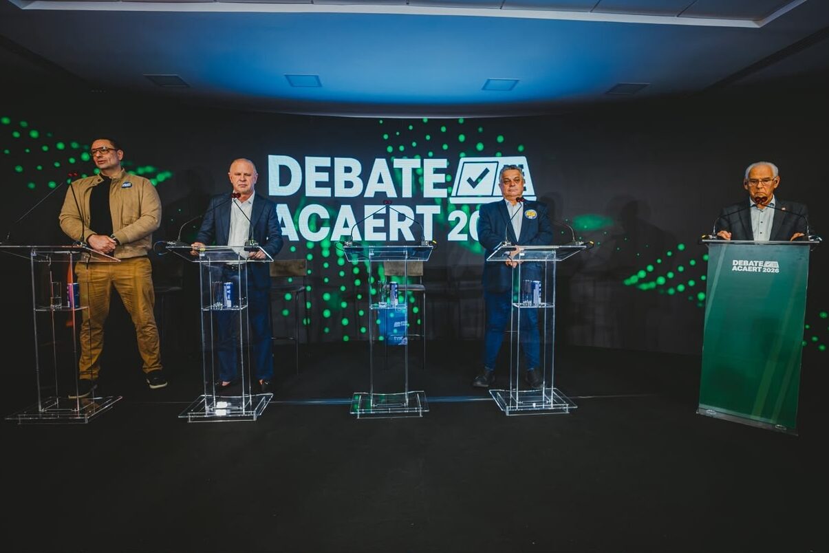 Candidatos ao Governo de SC apresentam propostas no Debate ACAERT