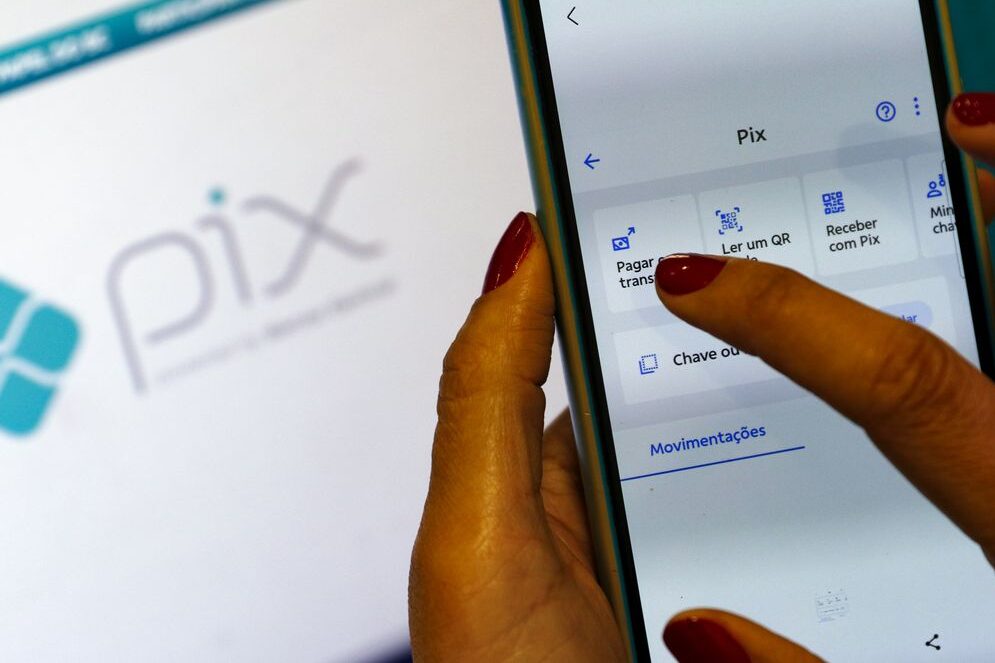 Pix terá novas regras para fraudes, cobrança híbrida e contas-salário