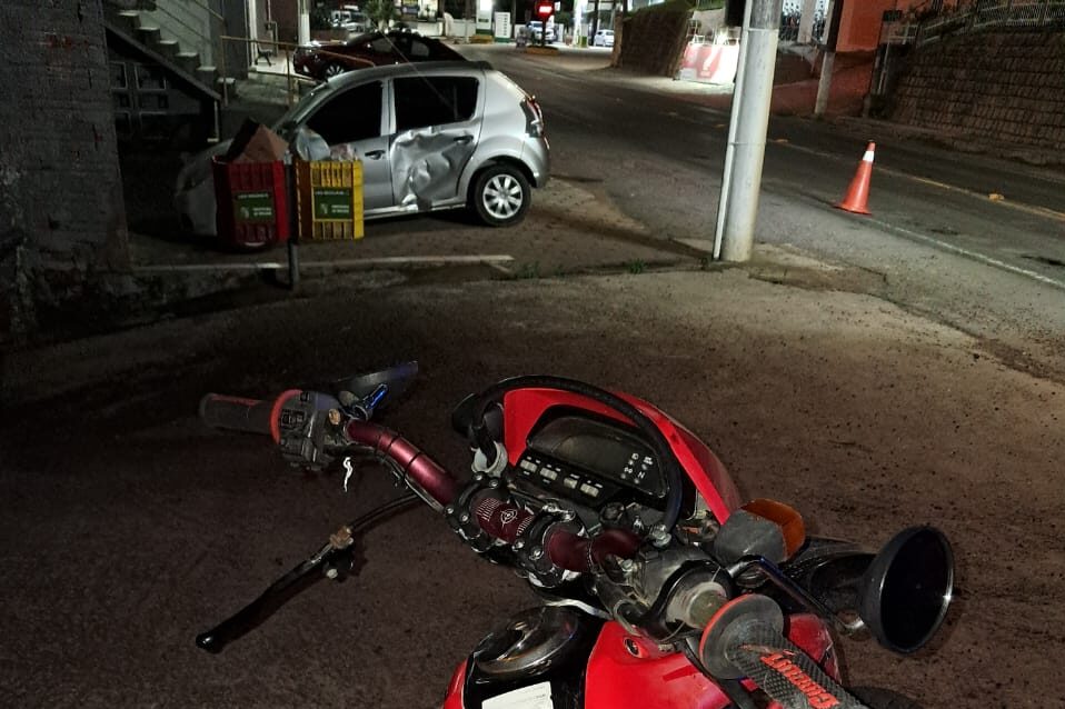 Motociclista fica ferido em colisão com carro em Ibirama