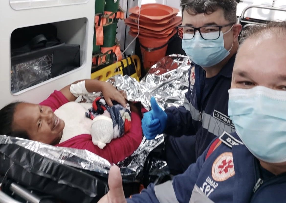 Bebê nasce dentro de ambulância do SAMU durante atendimento em José Boiteux