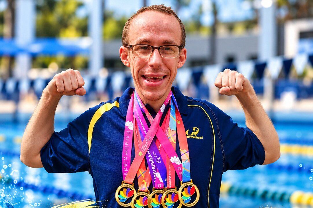 Nadador de Ibirama conquista cinco medalhas de ouro e se torna bi-campeão das Paralimpíadas Universitárias