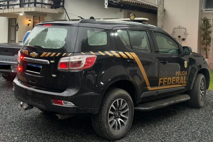 Polícia Federal investiga esquema de pirâmide financeira e cumpre mandado em Rio do Sul