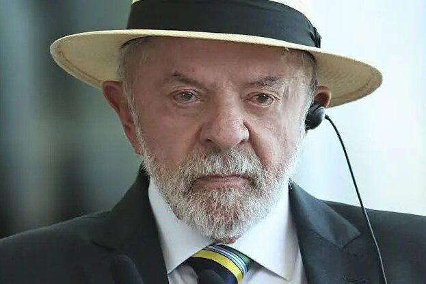Lula é reeleito presidente do Brasil com 51,75% dos votos