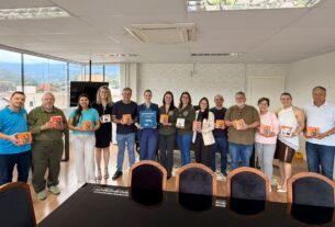 Presidente Getúlio recebe 80 abafadores de ruído para alunos da educação especial